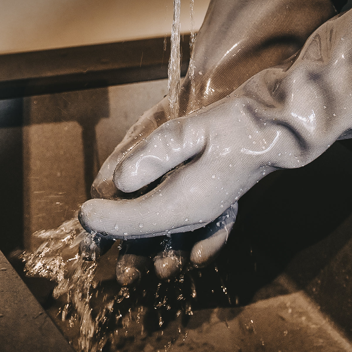Die Moesta Hitzehandschuhe werden gewaschen