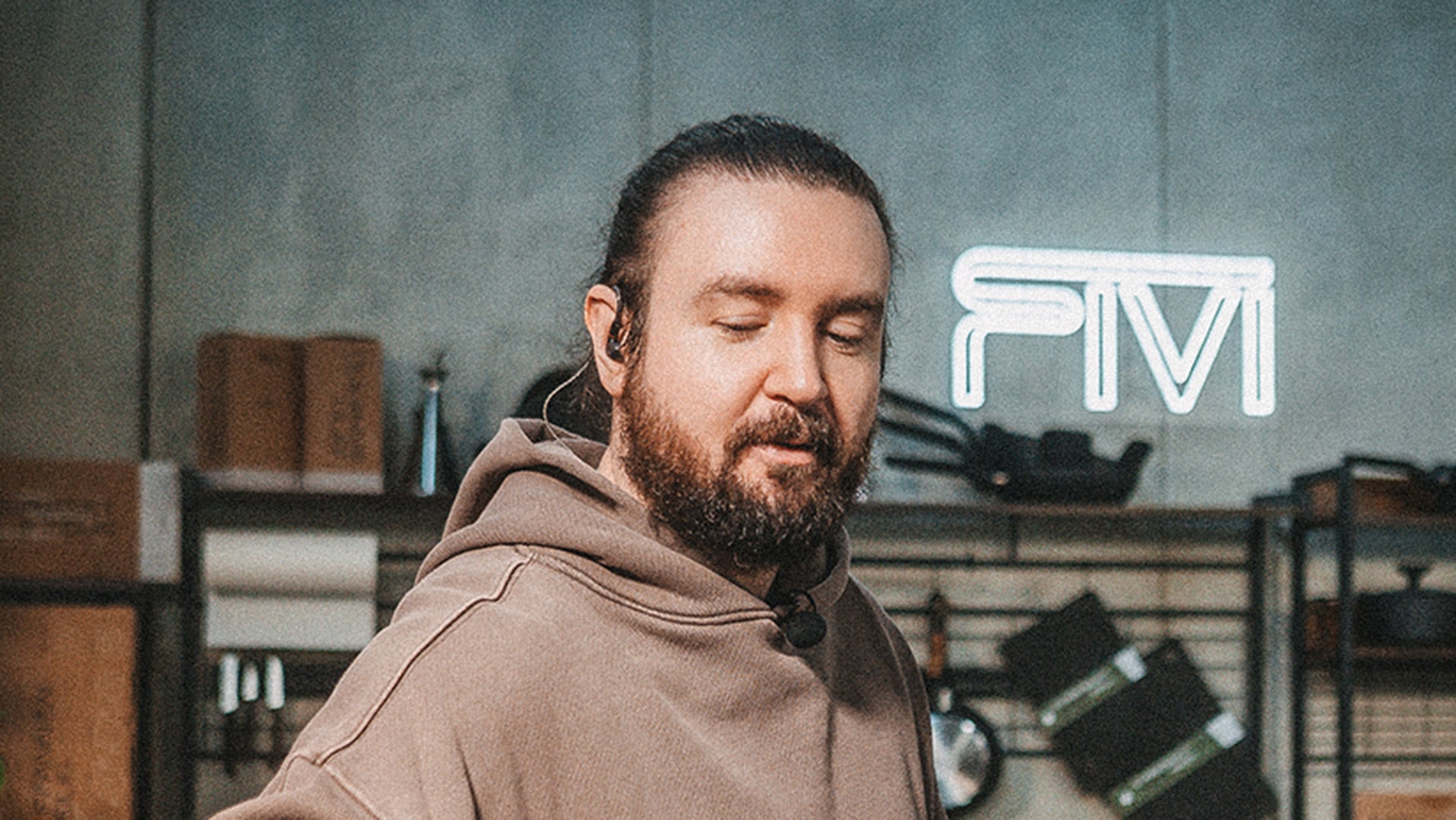 Freddie kocht in der FIVI Küche