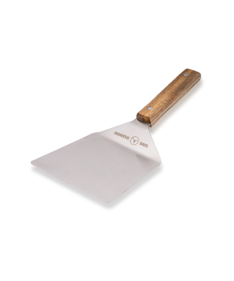 BBQ-Spachtel von FIVI Moesta, robustes Küchenwerkzeug für Grillmeister, Edelstahl mit Holzgriff, isoliert auf weißem Hintergrund.
