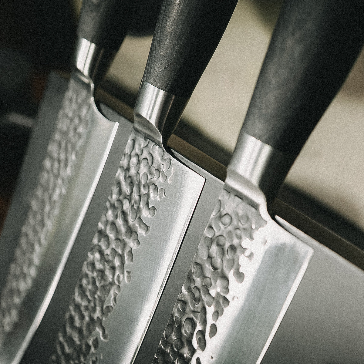 Griffbereite Messer auf dem FIVI Messerblock MONI